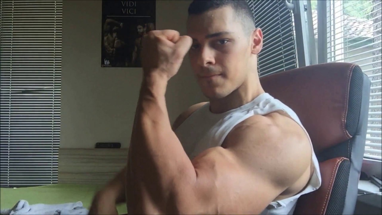 muscle-teenager-pics-stream